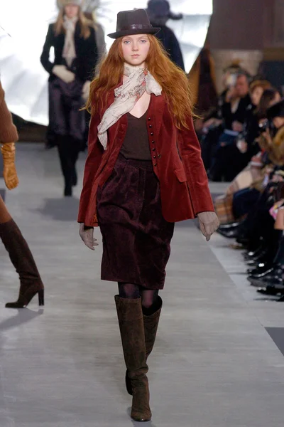 Look 12